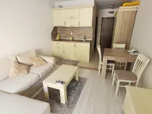 U-dacha | Kawalerka w prestiżowym kompleksie z własnym ogródkiem