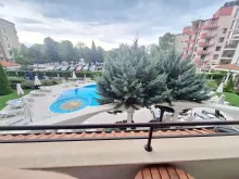 taras z widokiem na basen
