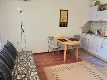 kuchnia i sofa