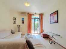 Okno w pokoju