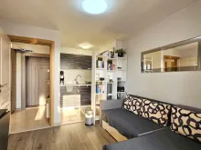 sofa w salonie