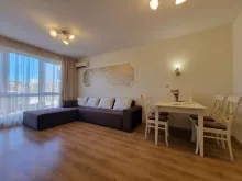Flores Park | Trzypokojowe mieszkanie: Salon, kuchnia