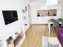 Telewizor na ścianie