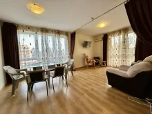 Stół i sofa