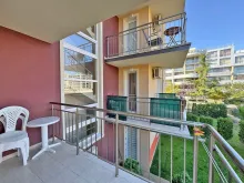 balkon z widokiem na miasto