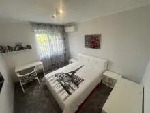 кровать