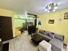 sofa w salonie