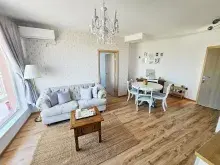 Sofa i stół