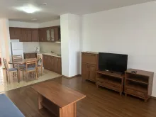 Stół i telewizor