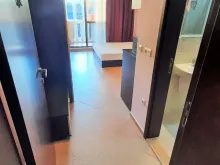 Przedpokój z szafą