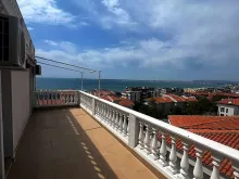 taras z widokiem na morze