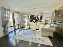Mieszkanie typu maisonette w kompleksie Esteban