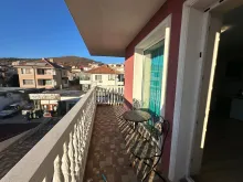 taras z widokiem na morze