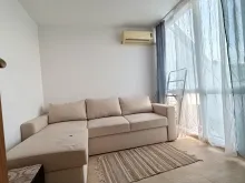 Stół i telewizor