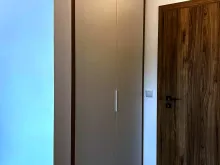 szafa w przedpokoju