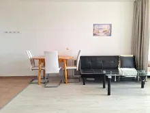 Sofa i stół