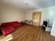 Sofa i telewizor