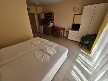 Studio z wydzielonymi strefami