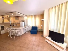 Breeze | Apartament nad morzem — przestrzeń i komfort w Słonecznym Brzegu