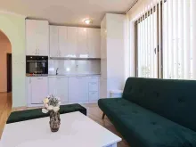 Vodenitsa | Czteropokojowy apartament nad morzem z prywatnym ogródkiem w Świętym Własie