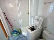 łazienka wc razem z kabiną prysznicową ,pralka