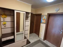 przestronny korytarz