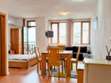 Salon z wyposażeniem