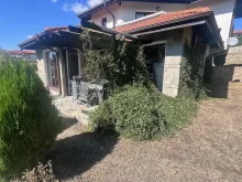 Bay View Villas | Trzypokojowy apartament po remoncie w townhouse nad morzem