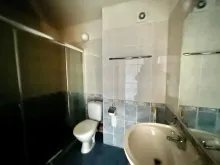 łazienka wc razem z kabina natryskową
