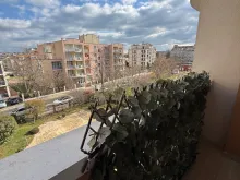 Taras