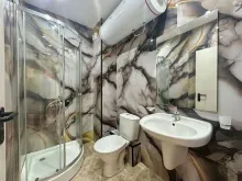 łazienka wc razem kabina natryskowa