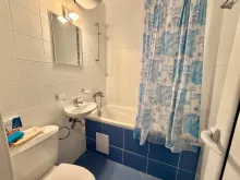 łazienka wc razem (wanna)