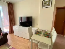 Telewizor i stół