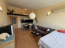 studio o powierzchni 50 m²