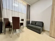 część jadalniana oraz rozkładana sofa