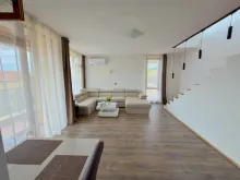 Antonia Garden Residence | Przestronny mezonet z tarasami u wybrzeża Świętego Własu