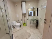 łazienka wc razem z kabiną natryskową