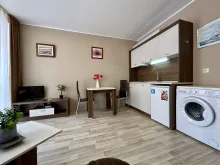 widok na salon i kuchnie