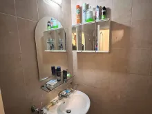 łazienka wc razem z prysznicem