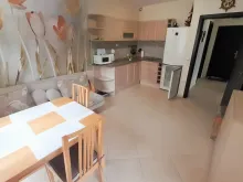 widok na salon i kuchnie