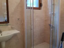 łazienka wc razem ,okno ,kabina natryskowa