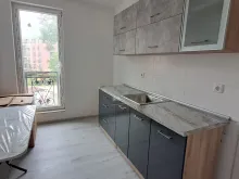 widok na salon i kuchnie