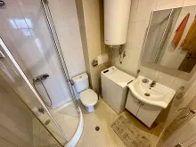 łazienka wc razem z kabiną natryskową