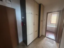 przestronny korytarz