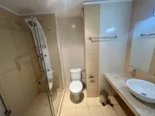 łazienka wc razem z kabina natryskową