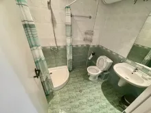 łazienka wc razem z kabiną natryskową