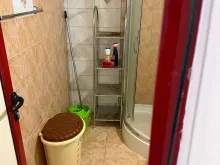 łazienka wc razem z kabiną natryskową