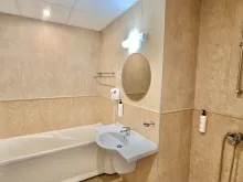 łazienka wc razem wanna