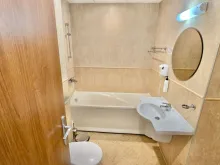 łazienka z wc razem wanna