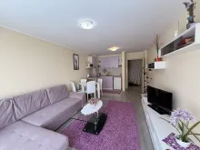 Kanapa z telewizorem